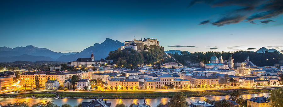 SALZBURGO AUSTRIA CRUCEROS DANUBIO EXCURSIONES PANAVISION #Salzburgo #Salzburg #Mozart #Donau #Danubio #CrucerosDanubio #DanubeCruises #CrucerosFluviales #RiverCruises